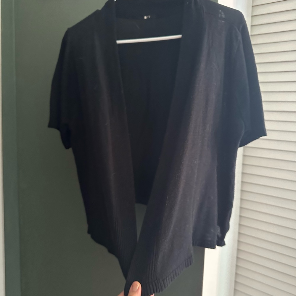 Size 1X Black Open-Front Short Sleeve Cardigan - Women Tops - Picture 2 of 6